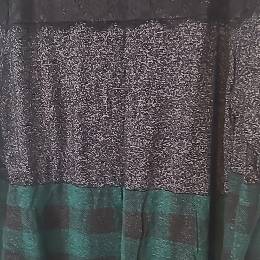 Stylish Black Green Lace Plaid Top Maurices Size XXL Lightweight Long Sleeves - Picture 8 of 8